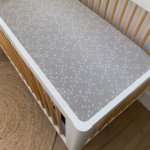 SpearmintLOVE Silver Kisses Muslim Crib Sheets NWOT - 2 Pack - Picture 2 of 4